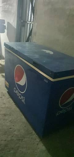 Pepsi freezer single door