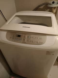 Samsung washing machine in very good condition available for selling