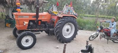 Tractor 2002 model fresh piece new tyres