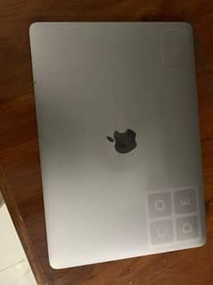 Apple MacBook 2017 Model 256/16 10/8 Condition