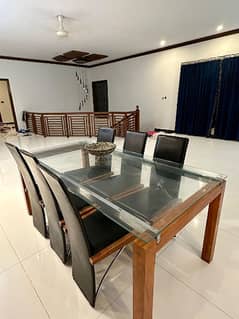 Daining Table