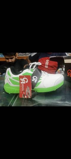 cA shoes size 10