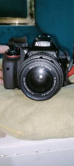 Nikon D3300 for sale.