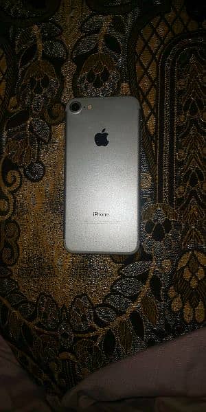 iphone 7(non pta ) reed ad 4