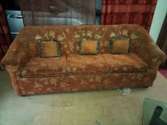 3+1+1 seater sofa available in good condition 0