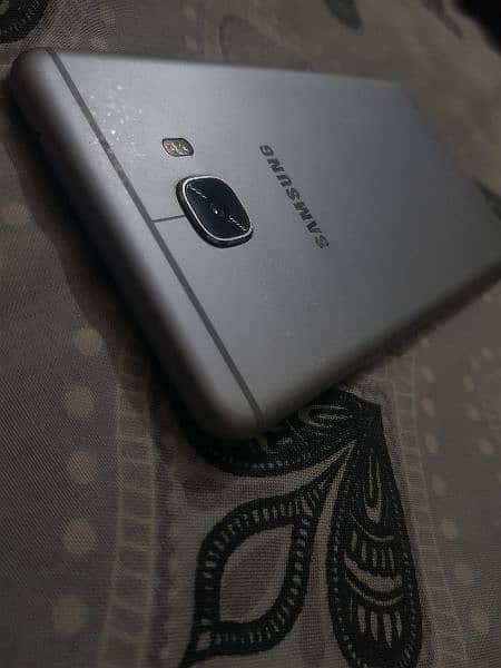 GALAXY C7 8