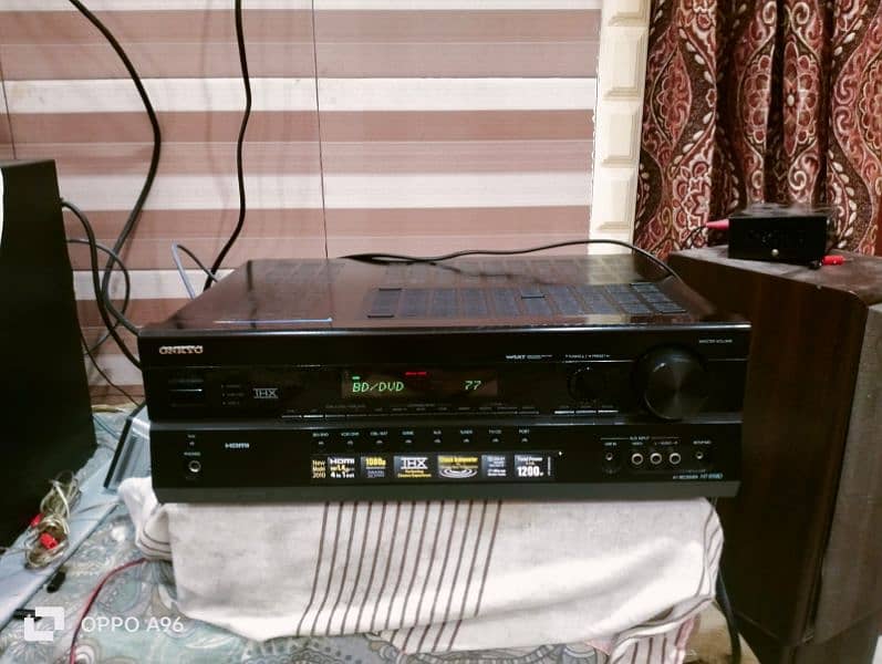 ONKYO Amplifier Modal HTR  980  9,1 channel All channel working good 1