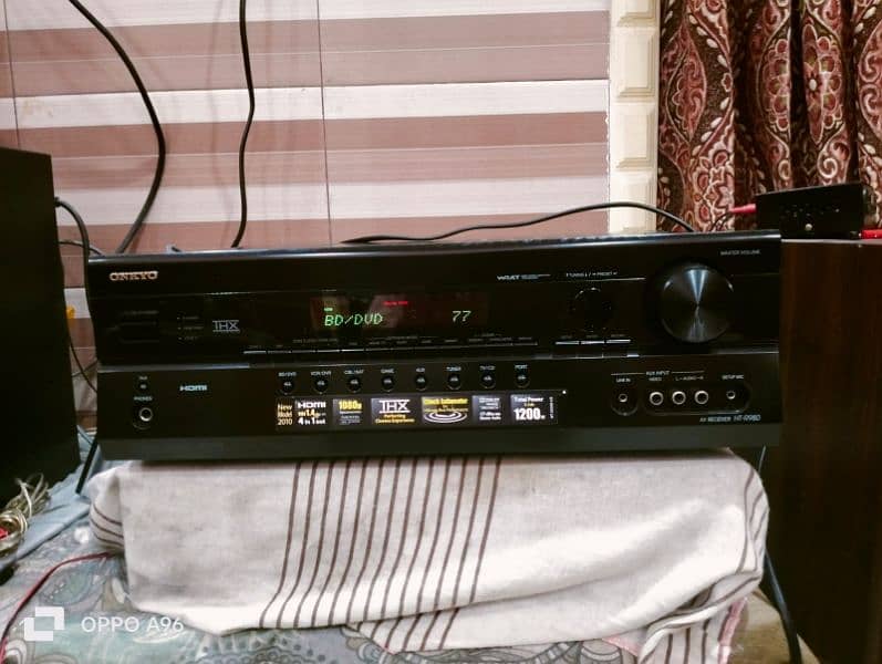 ONKYO Amplifier Modal HTR  980  9,1 channel All channel working good 2