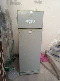 Dawlance fridge for sale