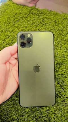 Iphone 11 pro max 2 month Sim work