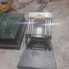 potato cutter mechain.