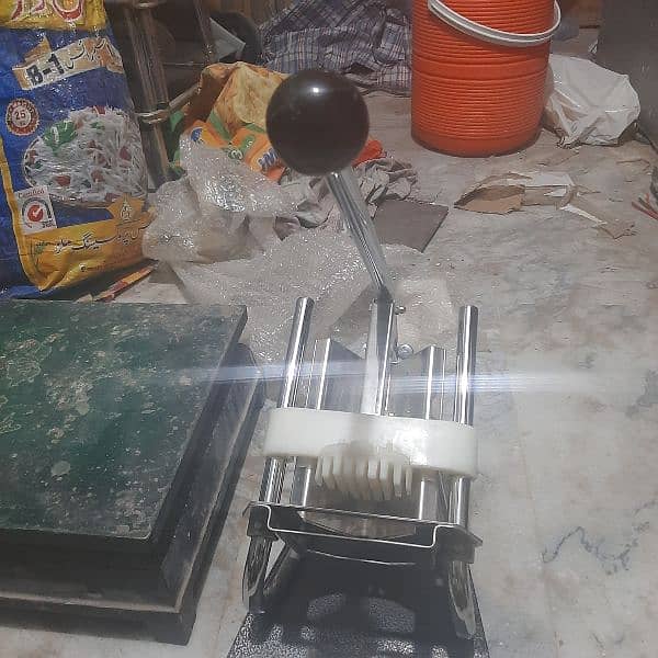 potato cutter mechain. 2