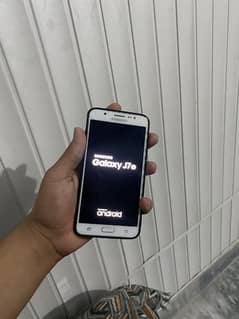 Samsung Galaxy J7 ⁶