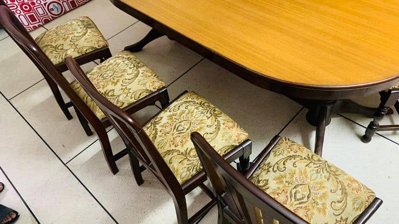 Dinning table with 8 chairs 2