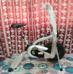 Elliptical exercise cycling machine