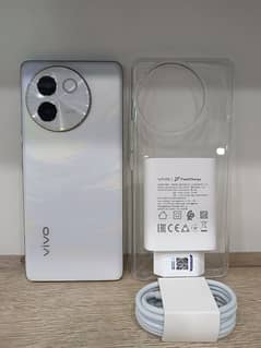 Vivo V30E White