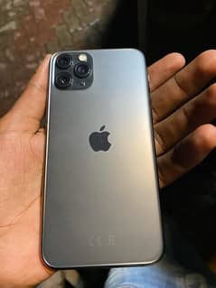 I phone 11 pro non pta fectory unlock 64 GB