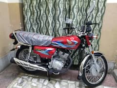 Honda CG 125 2024 Lush condition only 1600 km (0/3/2/0/4/0/9/2/4/2/9)