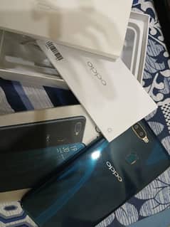 oppo a5s 4/64 gb with box