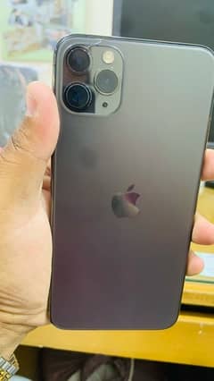 i phone 11 pro midnight green 256 gb PTA approved only set