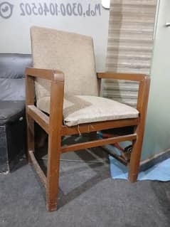 1 sofa 4 Chairs Or 1 tabel Best condition