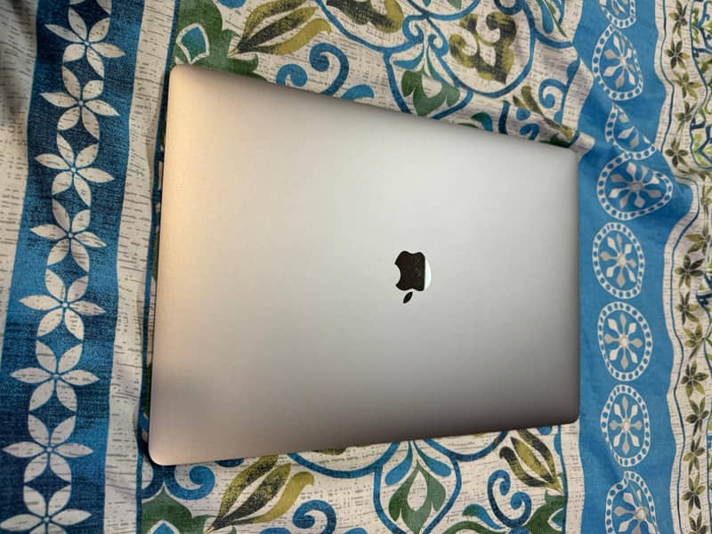 Macbook Pro 15 inch 500 GB 0