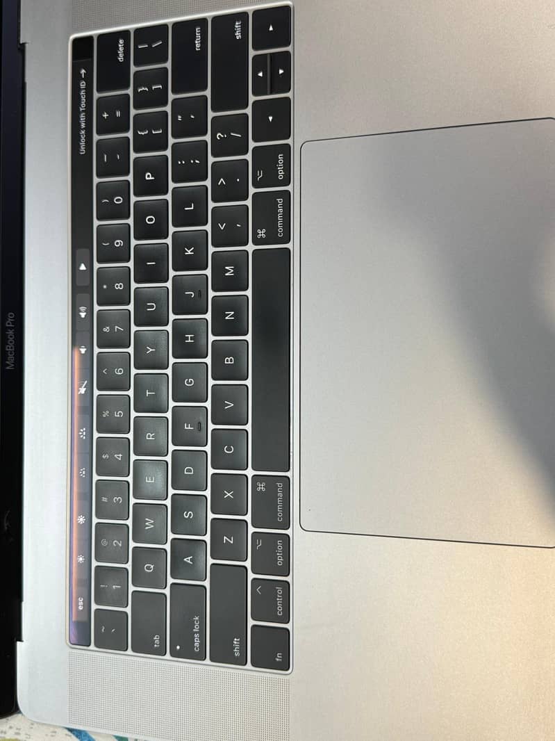 Macbook Pro 15 inch 500 GB 3