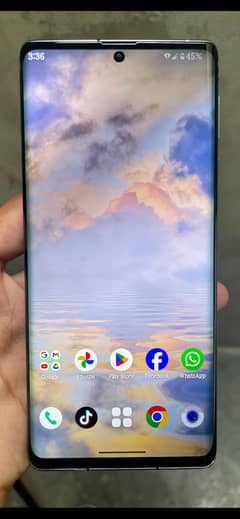 Aquos r6