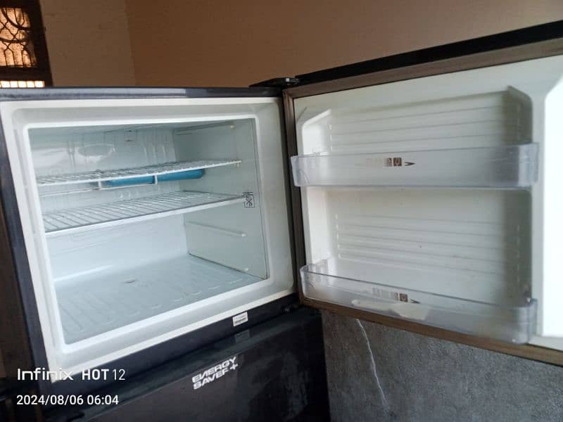 Urgent: Dawlance Refrigerator | Medium Size Fridge | Used 2