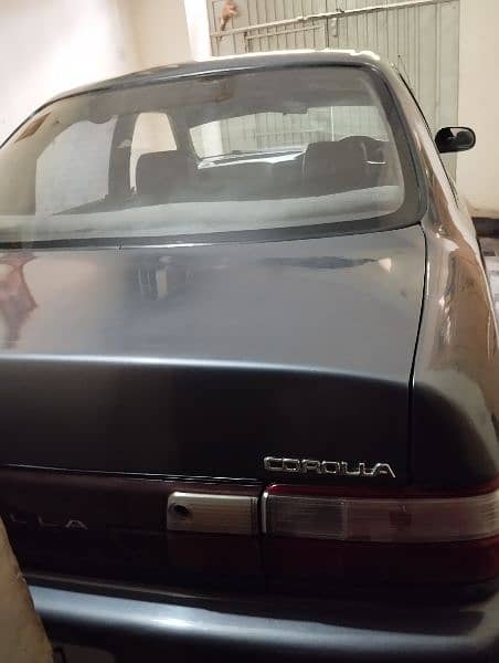 Toyota Corolla XE 1998 3