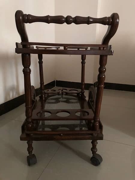 chinyoti glass tea trolly 4