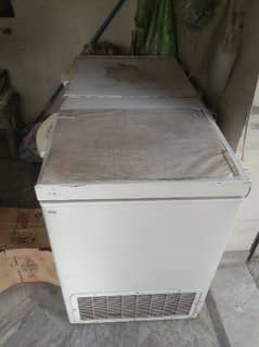 Dawlanc deep freezer two door