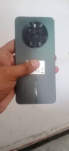 realme 12