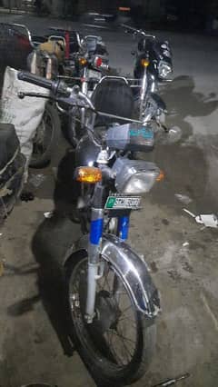 I am selling my honda cd70cc bike urgently sale karni ha thanks !