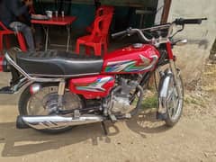 Honda 125 2023 10by10. ha Islamabad ka num laaga ha