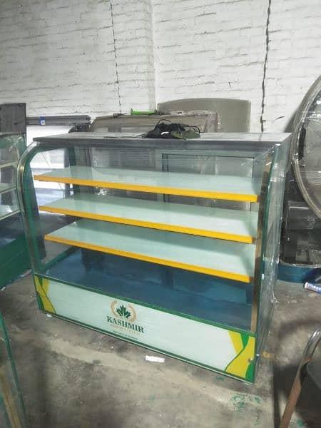 bakery counter/BakeryRacks/bakery showcase/display counter/cakecounter 4