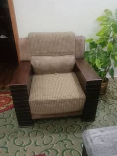 5 seater sofa set and 1 deewan for sale