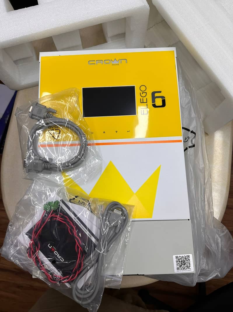 Crown  solar inverter Hybrid series 3kw 4kw 5.6kw 5.8kw 9.8kw 3