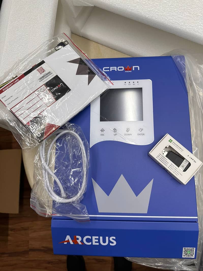 Crown  solar inverter Hybrid series 3kw 4kw 5.6kw 5.8kw 9.8kw 4