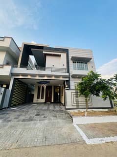 BRAND NEW DESIGNER VILLA TOP CITY 1