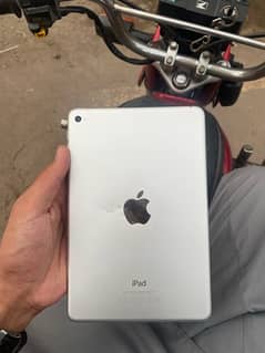 Apple Ipad mini 4