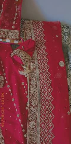 bridal lehnga with pouch
