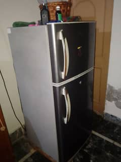 refrigerator new condition 10/10