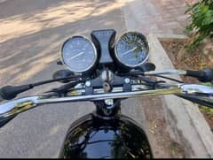 Suzuki GS 150