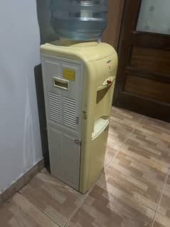 Orient Water Dispenser