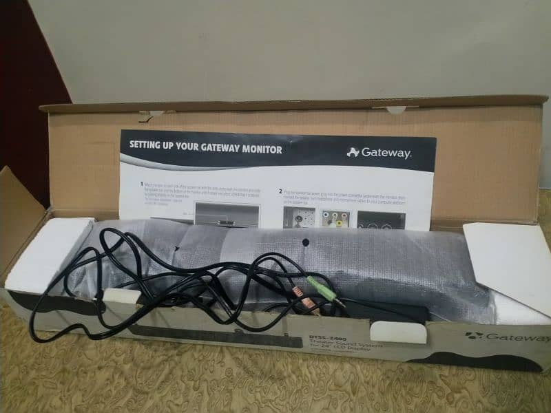 Gateway Mini Soundbar Aux Only 1