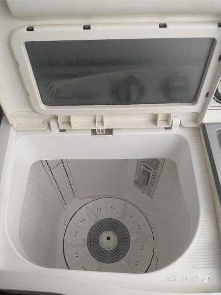 Washing Machine with Dryer Kenwood Model 2