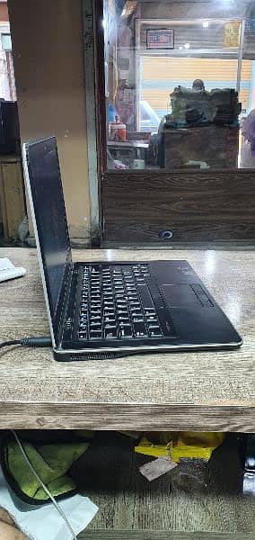 Dell latitude E7440 core i 5 6