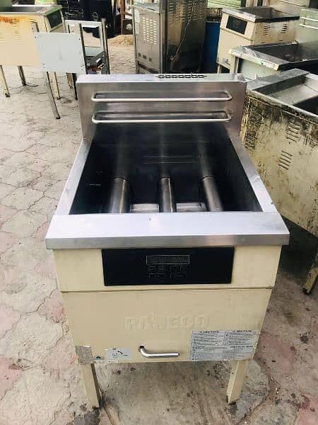 Rinnai Fryer & Oven  Rana Brothers Oven & fryer 10