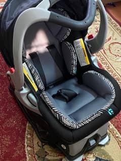 Baby carrycot for car. 10/10